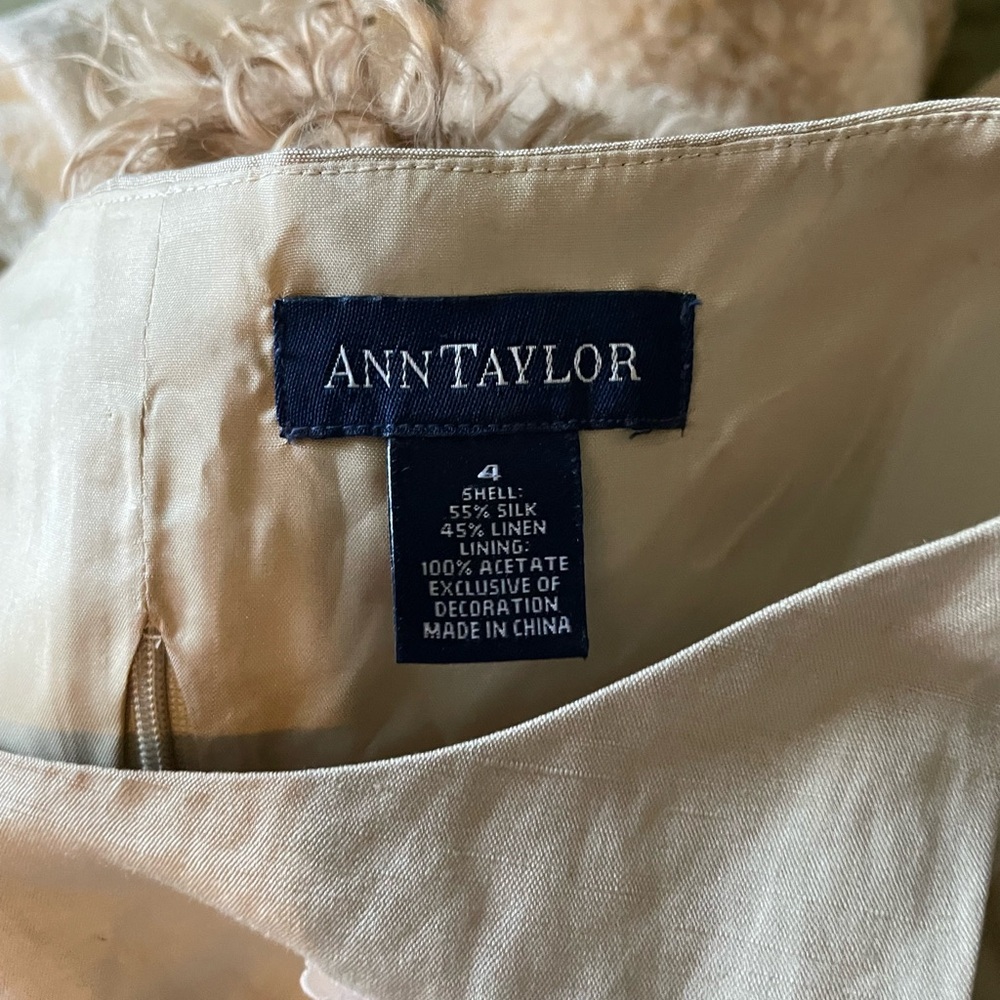 Ann Taylor floral embroidered Beige Silk Linen Skirt set - Picture 6 of 16